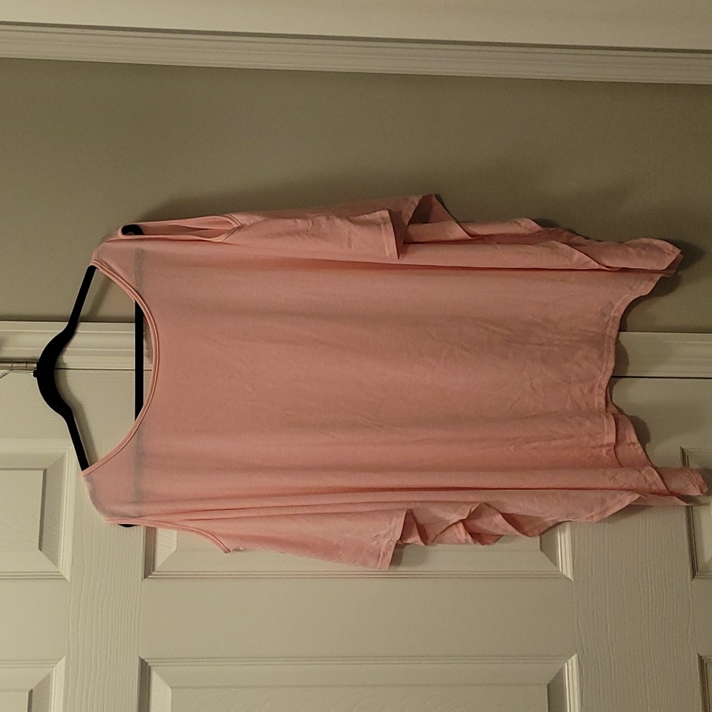 2 piece pink short set ( never worn)